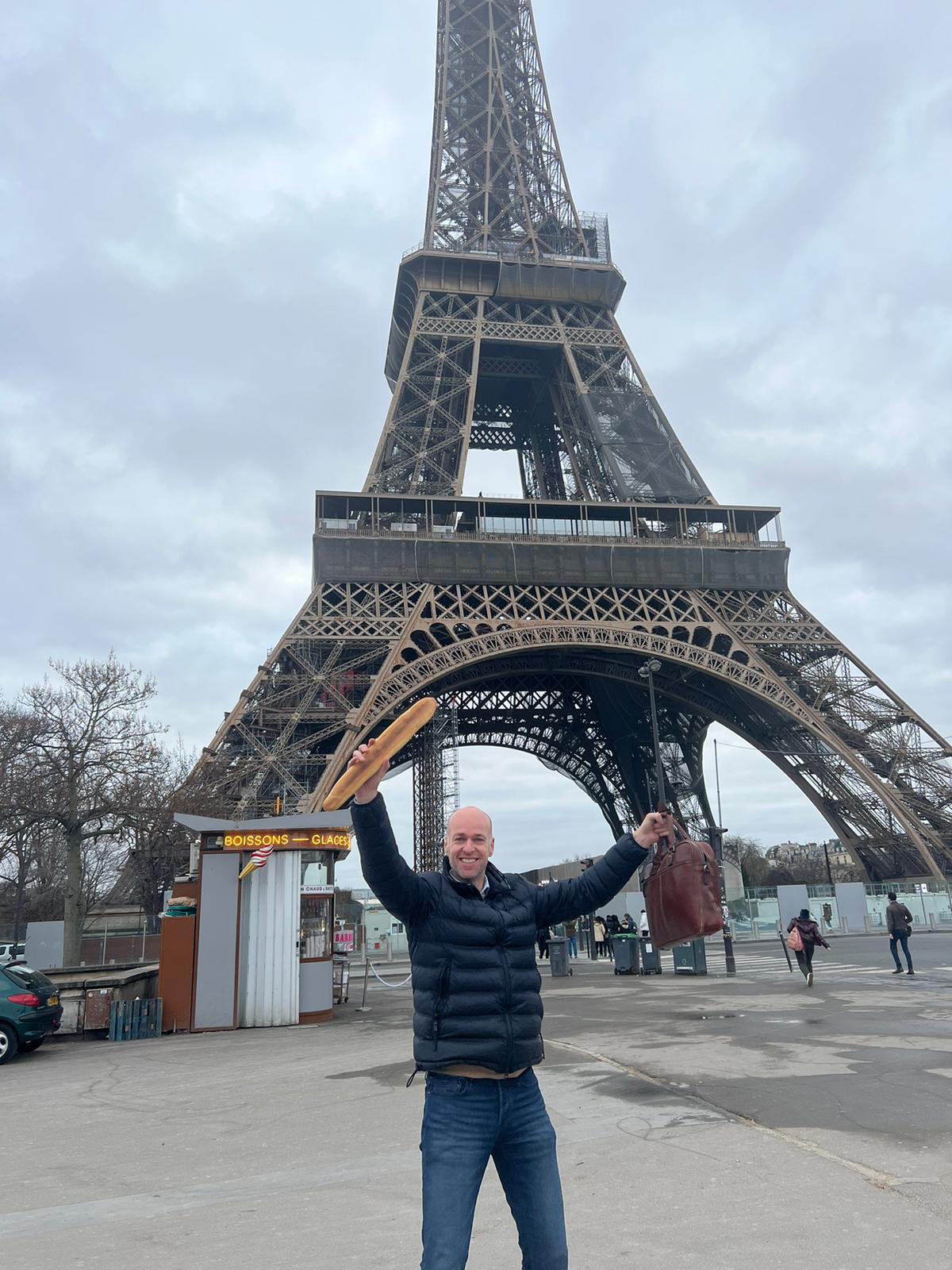 Eiffel toren in Parijs met CEO Hendrik te Grotenhuis